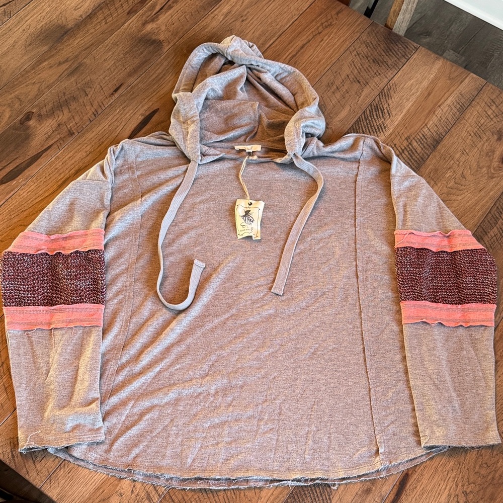 NWT- Boutique-Easel Heathered Brown Hooded Top